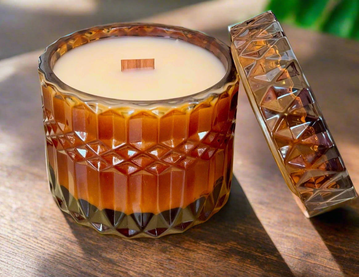 7oz Golden Glow Crystal Candle (Wick It Fruity)